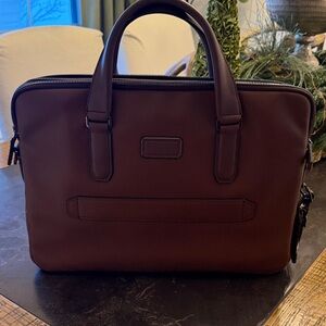 NEW TUMI SYCAMORE SLIM BRIEF